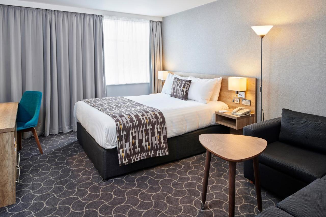 Holiday Inn Ellesmere Port/Cheshire Oaks By Ihg Bagian luar foto