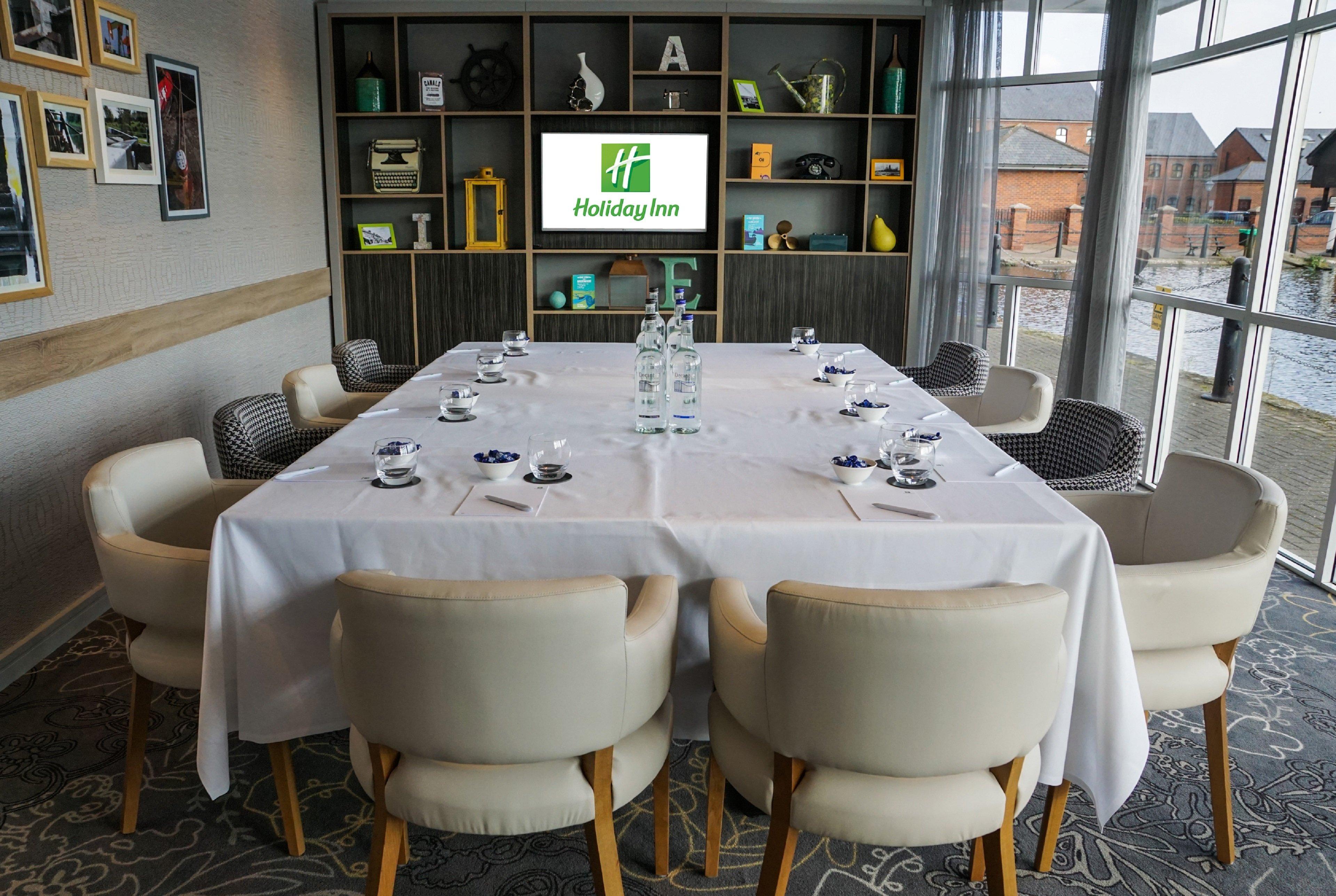 Holiday Inn Ellesmere Port/Cheshire Oaks By Ihg Bagian luar foto